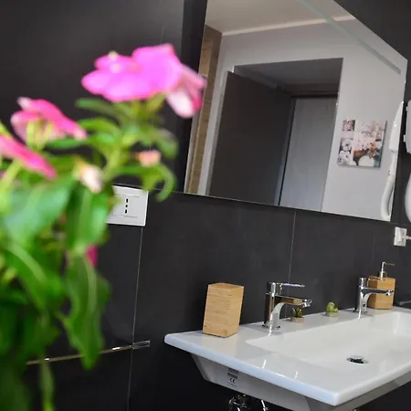 Tre Stelle Al Duomo לינה וארוחת בוקר