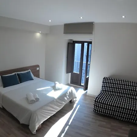 Tre Stelle Al Duomo Bed & Breakfast 3*