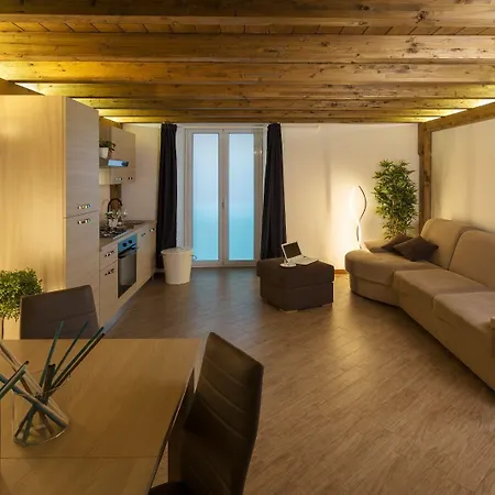 Tre Stelle Al Duomo Oda ve Kahvaltı Katanya