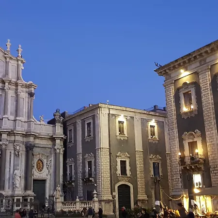 Tre Stelle Al Duomo Oda ve Kahvaltı 3*