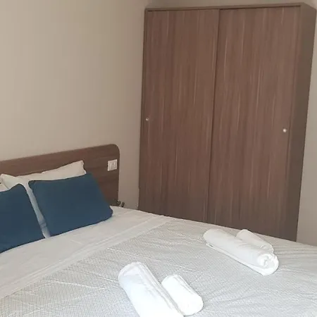 Tre Stelle Al Duomo Oda ve Kahvaltı